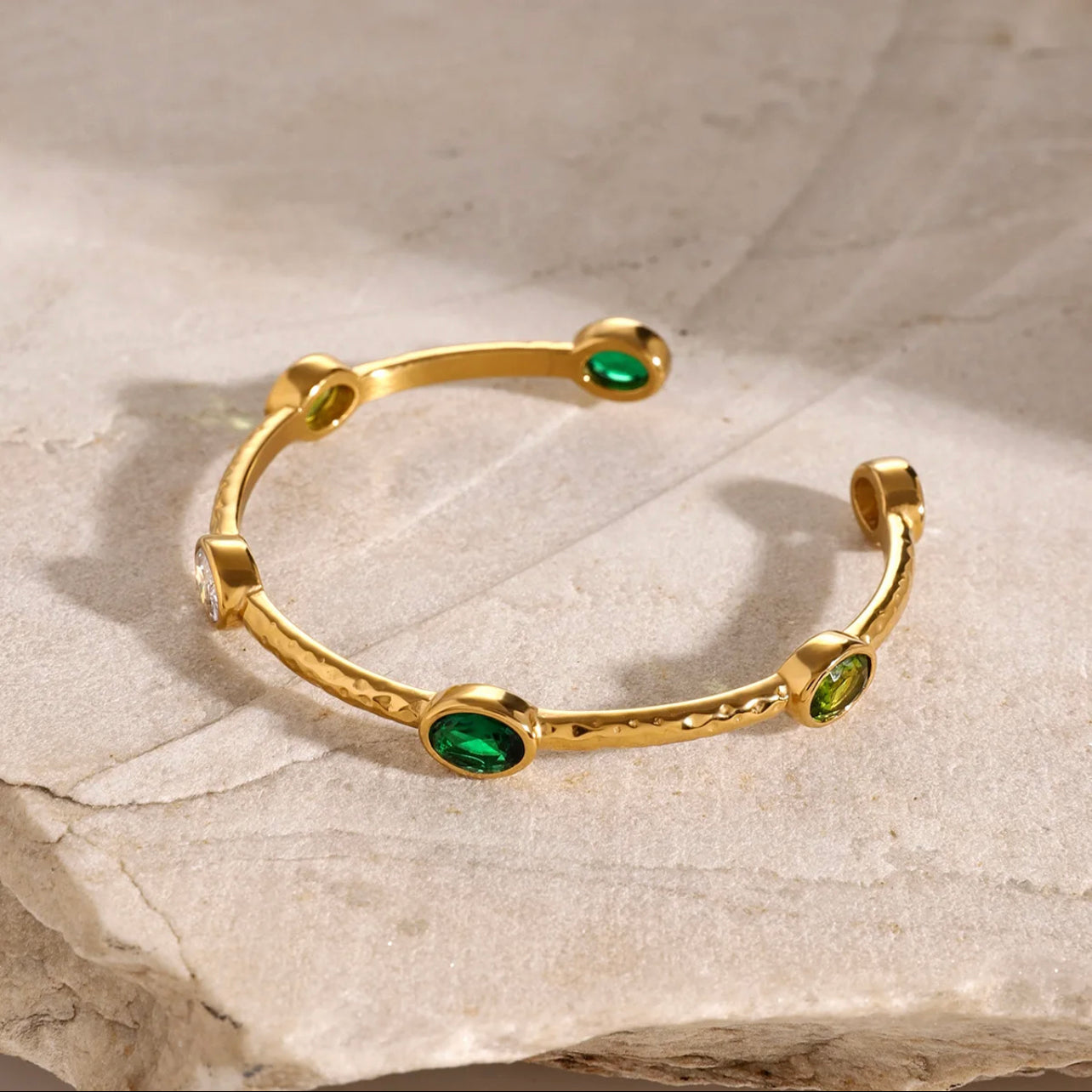 Bracelet Line
