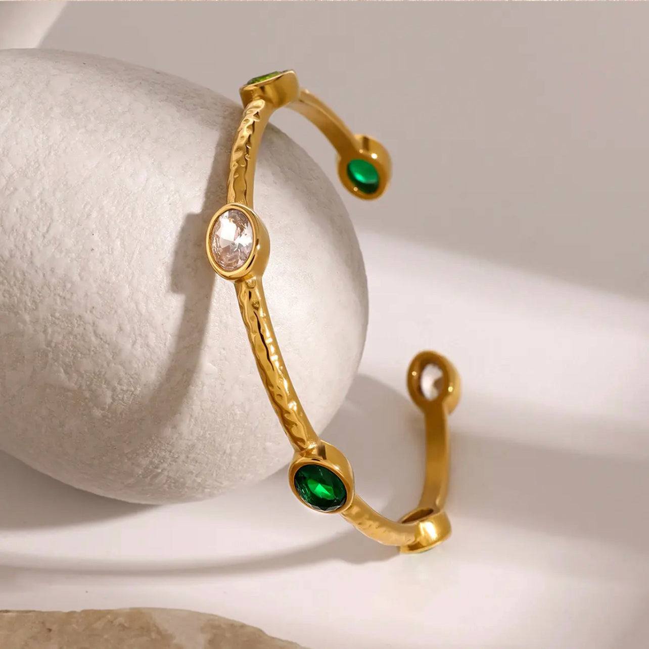 Bracelet Line