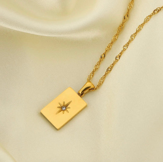 Collier Nolene